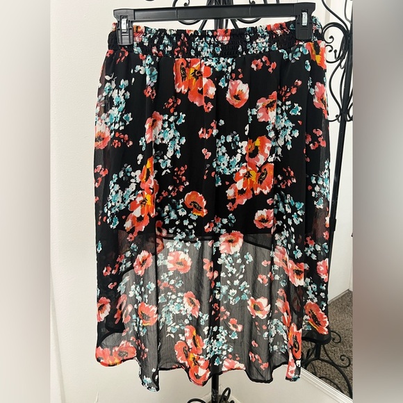 Joe Benbasset Asymmetrical Black Floral High-Low Skirt - Picture 6 of 11
